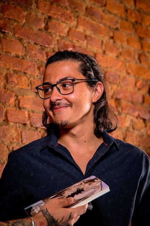 lançamento, livro, escritor, fotografo de escritor, assinatura, autografo, evento, santana, bar aoka, familia, amigos, e sobre você'