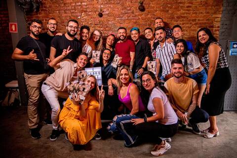 lançamento, livro, escritor, fotografo de escritor, assinatura, autografo, evento, santana, bar aoka, familia, amigos, e sobre você, fotografo em sao paulo, zona norte,'