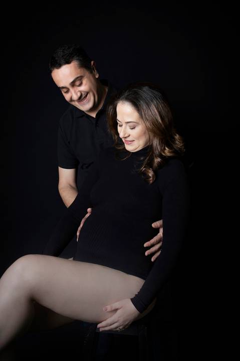foto de gravida em estudio'