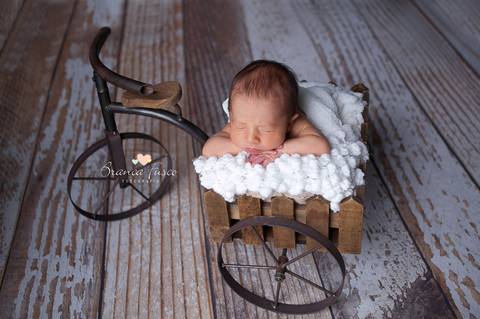 Fotos de recém-nascido'