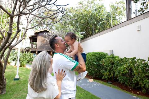 Ensaio infantil em casa'