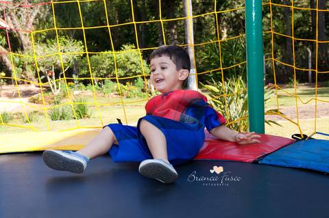 Festa com super-heróis'