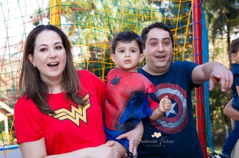 Festa com super-heróis'