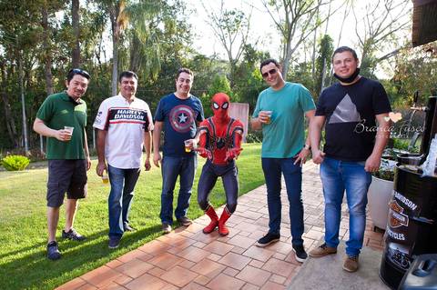 Festa com super-heróis'