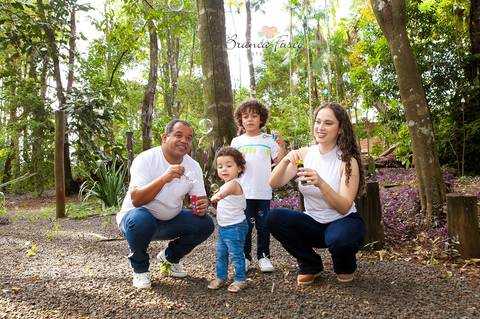 Fotos de família ao ar livre'