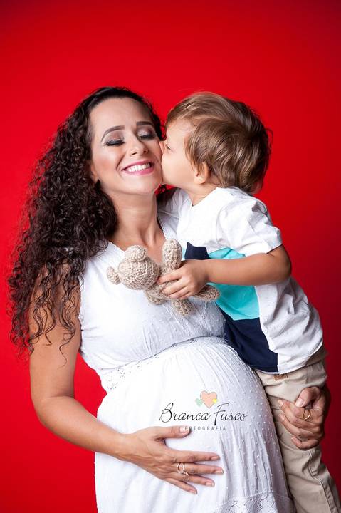 ensaio de gestante em estúdio'