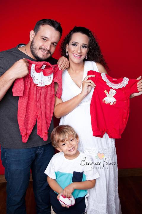 ensaio de gestante em estúdio'