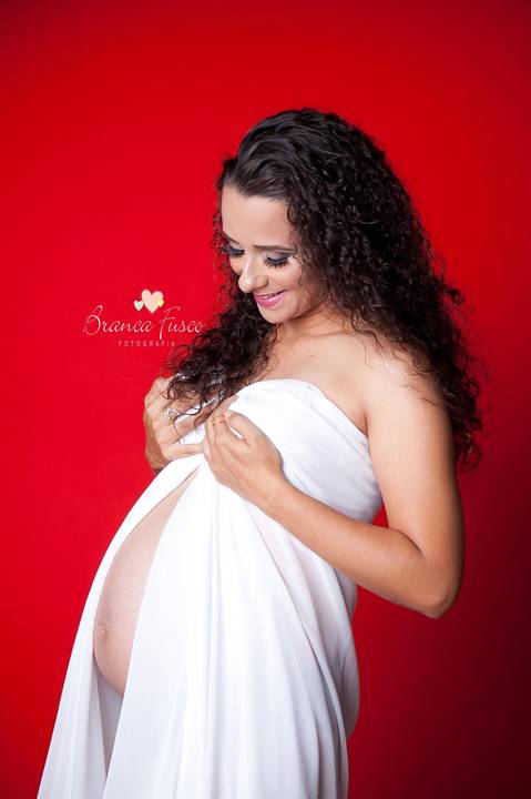 ensaio de gestante em estúdio'