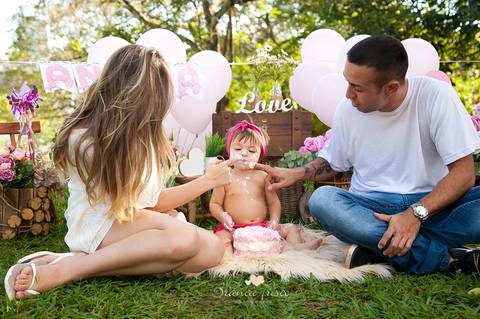 Smash the Cake na natureza'