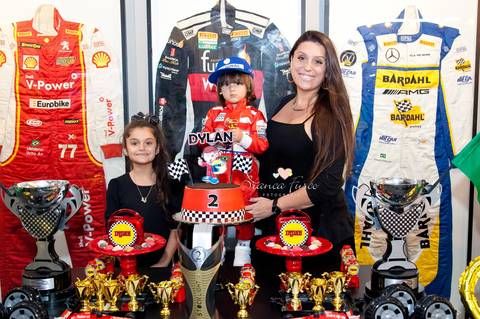 Aniversário no kartódromo'