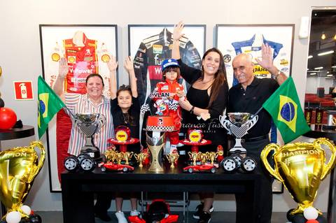 Aniversário no kartódromo'
