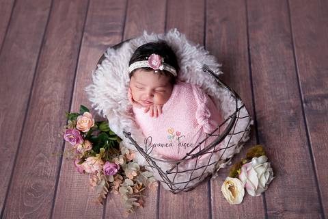 Sessão newborn em Londrina'