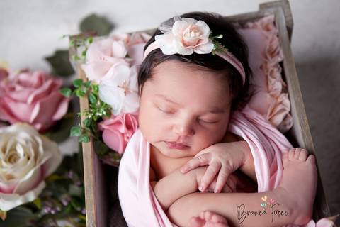 Sessão newborn em Londrina'