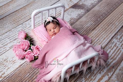 Sessão newborn em Londrina'