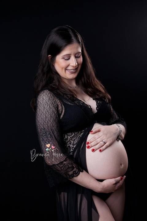 Fotos de gestante em estúdio'