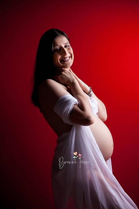 Fotos de gestante em estúdio'
