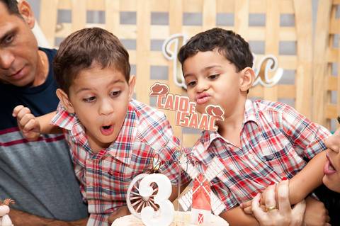 Festa infantil de gêmeos '
