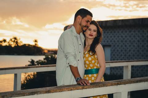 Ensaio de casal na lagoa da Pampulha em Belo Horizonte'