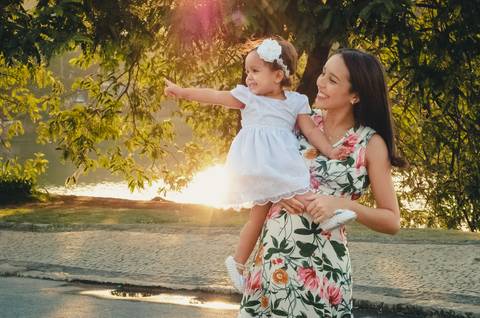 Ensaio externo gestante e infantil em Belo Horizonte Praça Sao Francisco de Assis Pampulha '