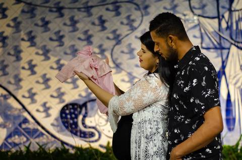 Ensaio casal gestante noturno na Pampulha em Belo Horizonte '