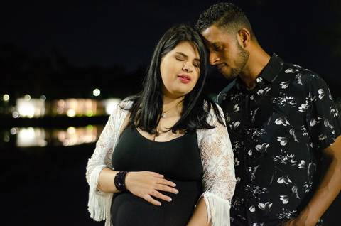 Ensaio casal gestante noturno na Pampulha em Belo Horizonte '