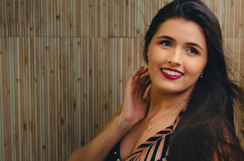 Ensaio fotográfico feminino em casa fotografa em belo horizonte'