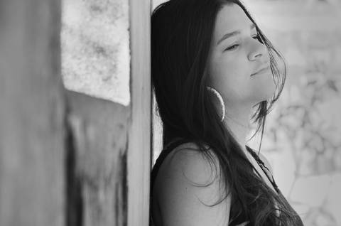 Ensaio 15 anos externo preto e branco'