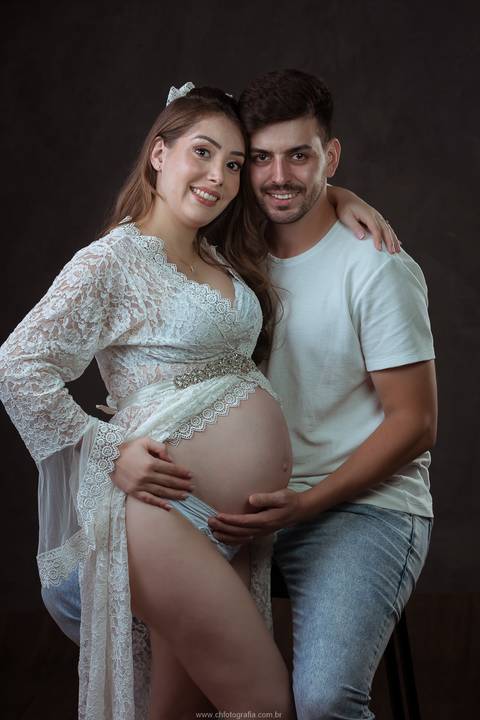 Ensaio de gestante com robe'