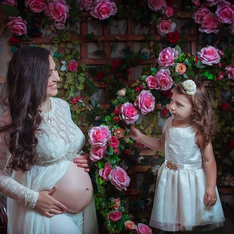 Foto de gestante e filha '