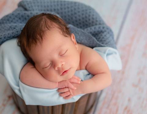 Newborn no baldinho, newborn no balde, '
