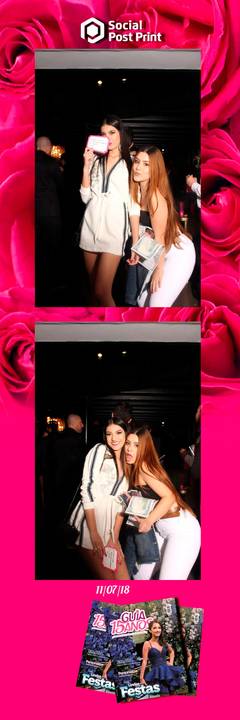 Espelho Mágico Interativo Sticker no lançamento da Revista Guia 15 anos na Fields em Florianópolis.'