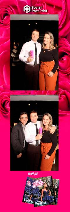 Espelho Mágico Interativo Sticker no lançamento da Revista Guia 15 anos na Fields em Florianópolis.'