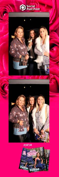 Espelho Mágico Interativo Sticker no lançamento da Revista Guia 15 anos na Fields em Florianópolis.'