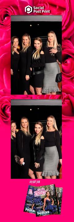 Espelho Mágico Interativo Sticker no lançamento da Revista Guia 15 anos na Fields em Florianópolis.'