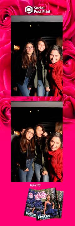 Espelho Mágico Interativo Sticker no lançamento da Revista Guia 15 anos na Fields em Florianópolis.'