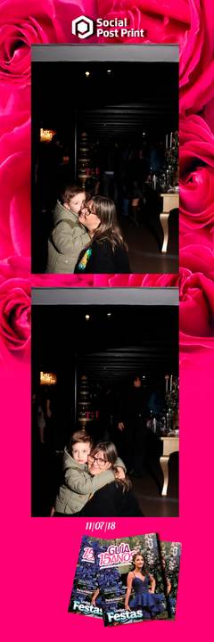 Espelho Mágico Interativo Sticker no lançamento da Revista Guia 15 anos na Fields em Florianópolis.'