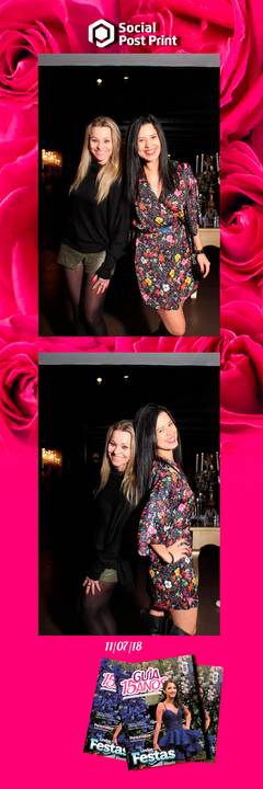 Espelho Mágico Interativo Sticker no lançamento da Revista Guia 15 anos na Fields em Florianópolis.'