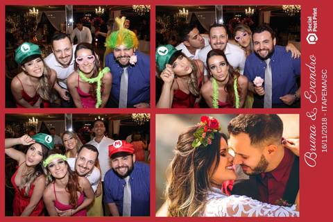 Totem Fotográfico em casamento realizado em Itapema (SC).'