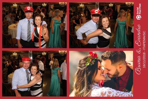 Totem Fotográfico em casamento realizado em Itapema (SC).'