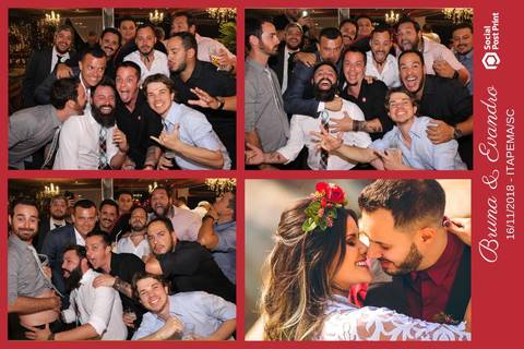 Totem Fotográfico em casamento realizado em Itapema (SC).'