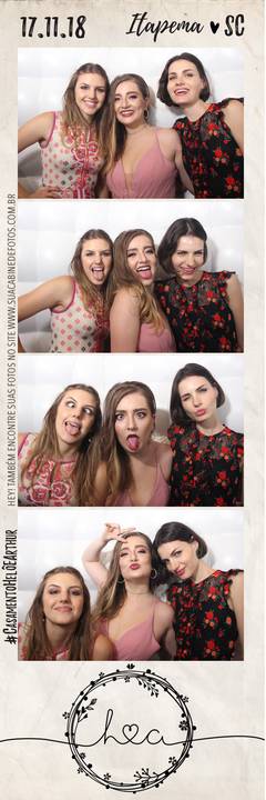 Cabine de Fotos em casamento realizado em Itapema.'