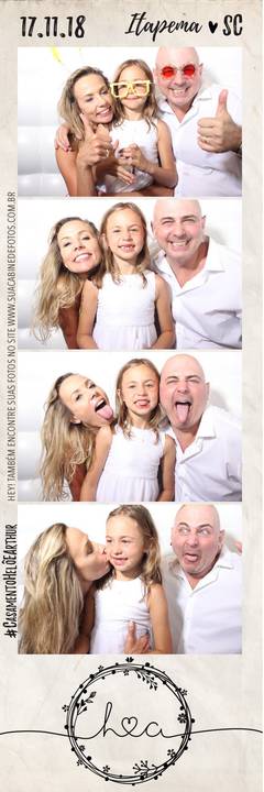 Cabine de Fotos em casamento realizado em Itapema.'