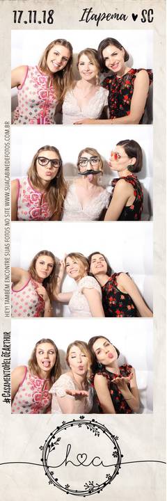 Cabine de Fotos em casamento realizado em Itapema.'