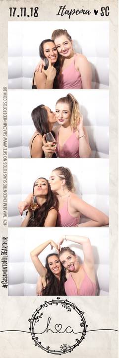 Cabine de Fotos em casamento realizado em Itapema.'