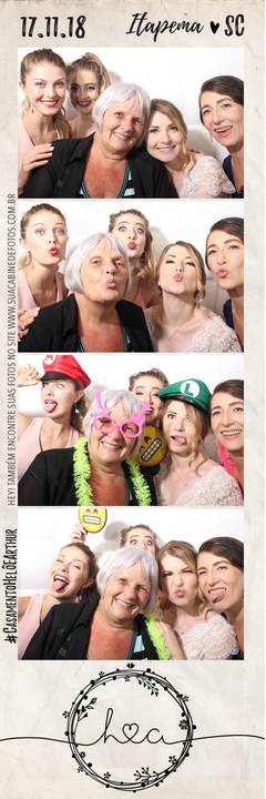 Cabine de Fotos em casamento realizado em Itapema.'