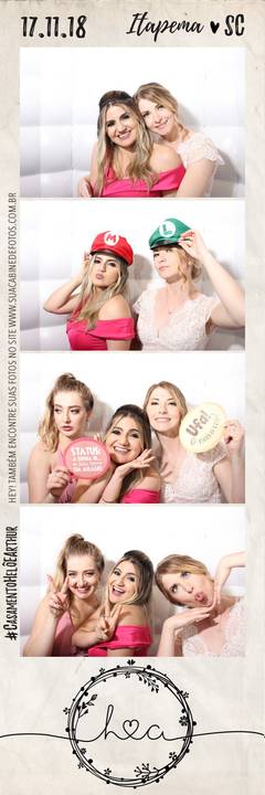 Cabine de Fotos em casamento realizado em Itapema.'
