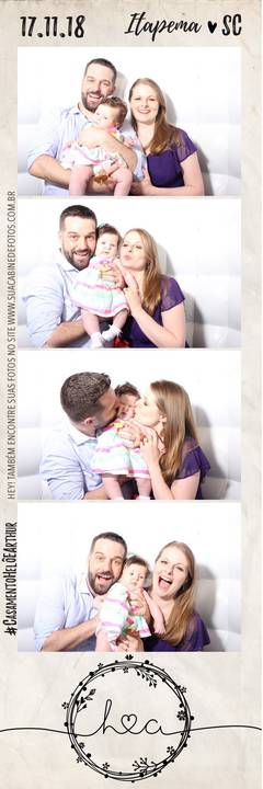 Cabine de Fotos em casamento realizado em Itapema.'