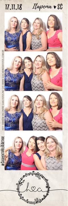 Cabine de Fotos em casamento realizado em Itapema.'