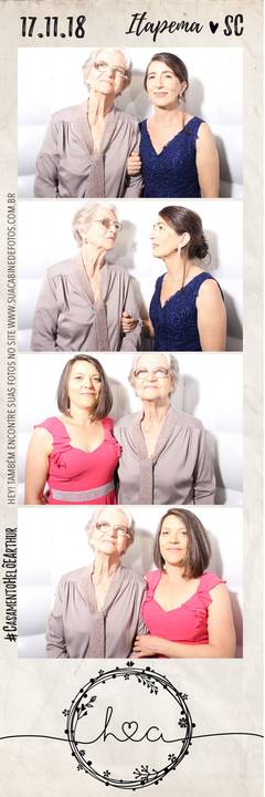 Cabine de Fotos em casamento realizado em Itapema.'