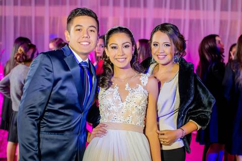 Los hermanos de la quinceañera'